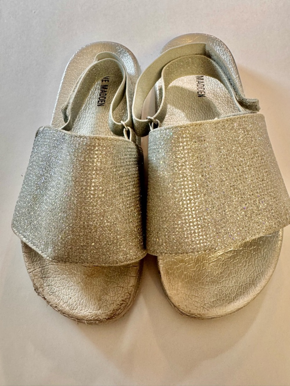 Steve Madden Kids Glitter Silver Slide Sandals with Elastic Stap